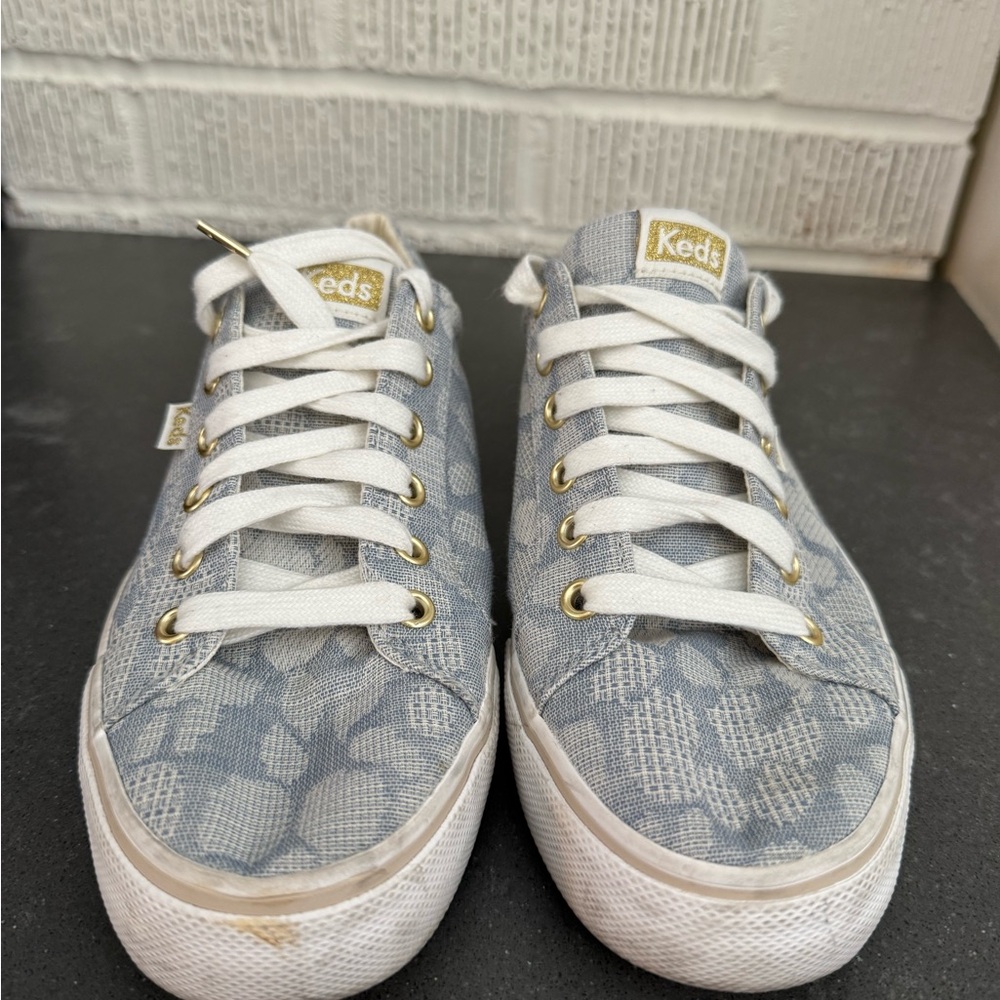 Keds Women's Jump Kick Blue Leopard Chambray Sneakers WF64964